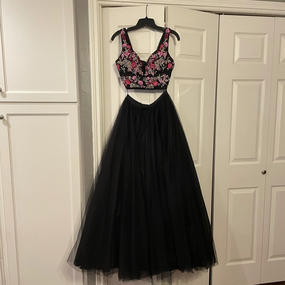 MADISON JAME FORMAL DRESS!!!